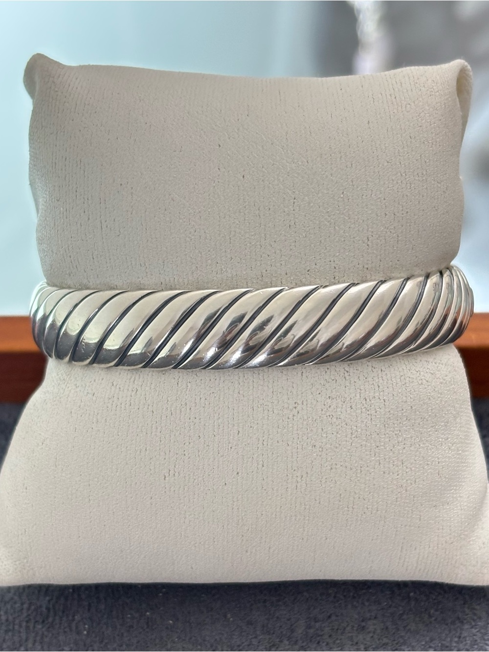 David Yurman 10mm Sculpted Cable Bangle Bracelet-Medium
